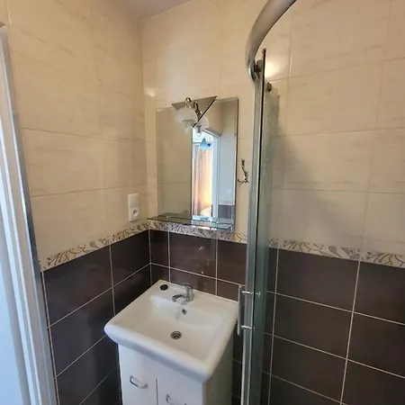 Apartament Dom Gościnny Monika *