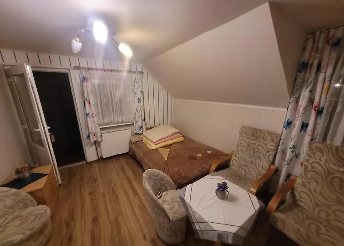 Monika * Поберово